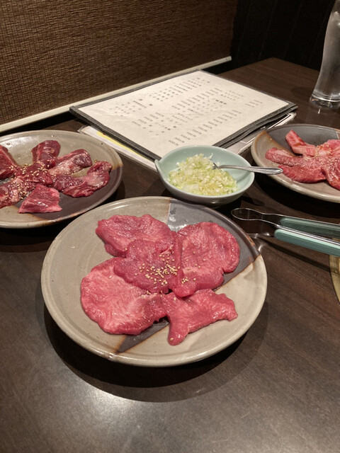 炭火焼肉 すみ牛 （スミビヤキニク スミギュウ） - 三島広小路