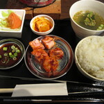 ホルモン大吾朗 - カルビ定食 1000円　(2021.3)