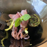 O2 - 前菜盛り合わせ　3品目　ホタルイカとこごミントの香りが爽やかな一品