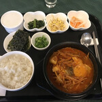 大山ゴルフクラブレストラン - スンドゥブチゲセット