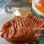 Ichi Ni San Kafe - アイスたい焼き～柚子風味