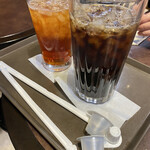 Sanmaruku Kohi - アイスティーとアイスコーヒー