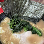 横濱家系ラーメン 勝鬨家 - 