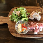 blanc cotta - 前菜の盛り合わせ(税別600円)