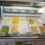 羅針盤 - 料理写真:アイスのショーケース