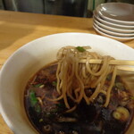 一〇そば - そばも染まる