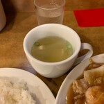 南海飯店 - かたい焼ソバのスープ