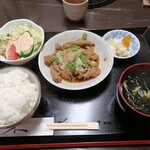 こいずみ食堂 - もつ煮定食５００円