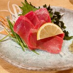 Izakaya Ono - マグロの刺身