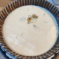 ザ タヴァン グリル＆ラウンジ - 