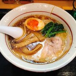 ぴーちゃん - 特撰ラーメン。800円。