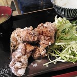 50圓焼鳥 大衆酒場 ぐりどっちん - 鶏の唐揚げ定食650円(外税)