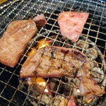 Yakiniku Den - 令和3年3月
                      ランチタイム
                      熟成厚切り牛タン定食 税込1408円