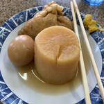 Tenryou Udon - おでん各種(全品¥110)
                        大根、卵、餅巾着