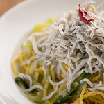 Peperoncino with kettle-fried whitebait and Kujo green onion