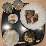 恵比寿 笹岡 - サバ一夜干し定食（1200円）