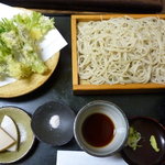 天然山菜天ぷらせいろそば￥1,200