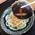 讃岐 鳥越製麺所 - 原木しいたけ天のリフトアップ