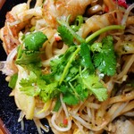 お好み焼き もり - 岡パクモヒートのパクチーのっけて食べてみた！