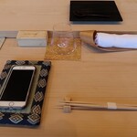 鮨 詠心 - スマホ置き！