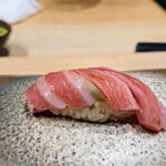 すし うえだ - 大トロ、蛇腹