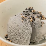 black sesame ice cream