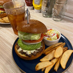 Sims Lane Burger Stand - アボカドチーズバーガー