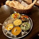 Khana pina - 