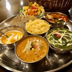 Khana pina - 