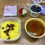 元町チキンカレーのお店 パルフェ - 