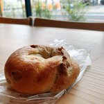 美味しいパンの店 Yamaguchi - ベーグルダブルチョコレート180円