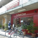 ル・シュクレクール - 開店直後にもかかわらず客が続々と訪れます
