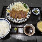 Hikariya - 牛カツ定食