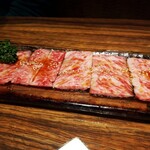 大衆焼肉ホルモン酒場 とりとん - 