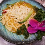 蝦道 ザリガニ専門店 - そうめん(ザリガニ炒め用のつけ麺)