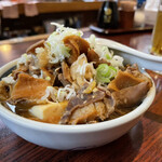 丸千葉 - もつ煮込み