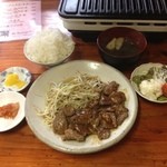 E Jan - 牛カルビ焼肉定食