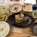 Kushimoto Kaisen Yae - 日替り・煮さば定食
