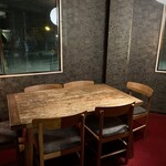 Sumiyaki Shouten You - 2階個室ニハダイニングテーブルもあります！ソファー席と合わせて最大12名様で貸し切り可能です。
