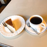 アルプス - ケーキセット（チーズケーキ）