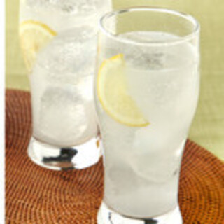 Crisp super carbonated highball! We also offer healthy Chinese-style drinks.