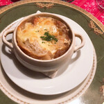 Le Lapin gourmana - 本日のスープ（オニオングラタンスープ）