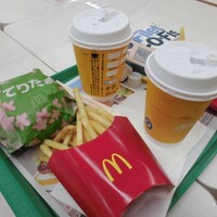 ライフとコーナンにお越しの際は是非ライフ３階へ P U Q By カプチーノ マクドナルド 関目ライフ店 野江 ハンバーガー 食べログ