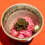 肉屋 田中 - 神戸牛のイチボの松前漬け オシェトラキャビア シャリ