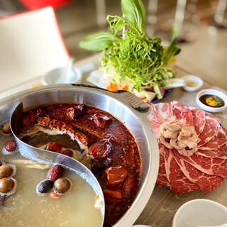 Akubi アクビ 代官山 中国鍋 火鍋 ネット予約可 食べログ