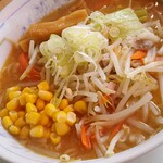 COPAL - 野菜たっぷり味噌ラーメンをアップでパチリ♪