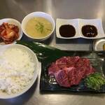 ホルモン本舗 - 