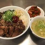 ホルモン本舗 - 