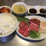 ホルモン本舗 - 