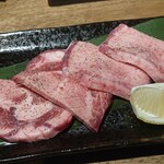 焼肉 まるせん - 特上タン元厚切り